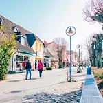 Haus 1 Darsser Weg, Nr 2 公寓